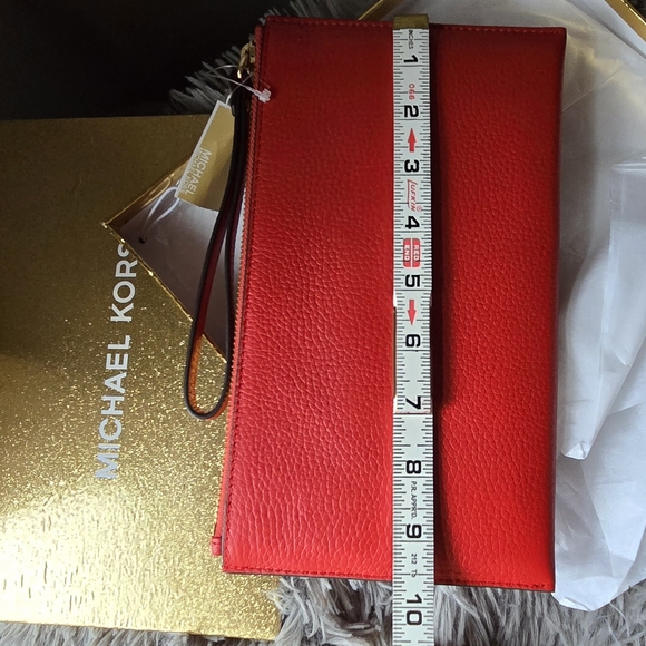 NWT MICHAEL Michael Kors Red Leather Wristlet Clutch